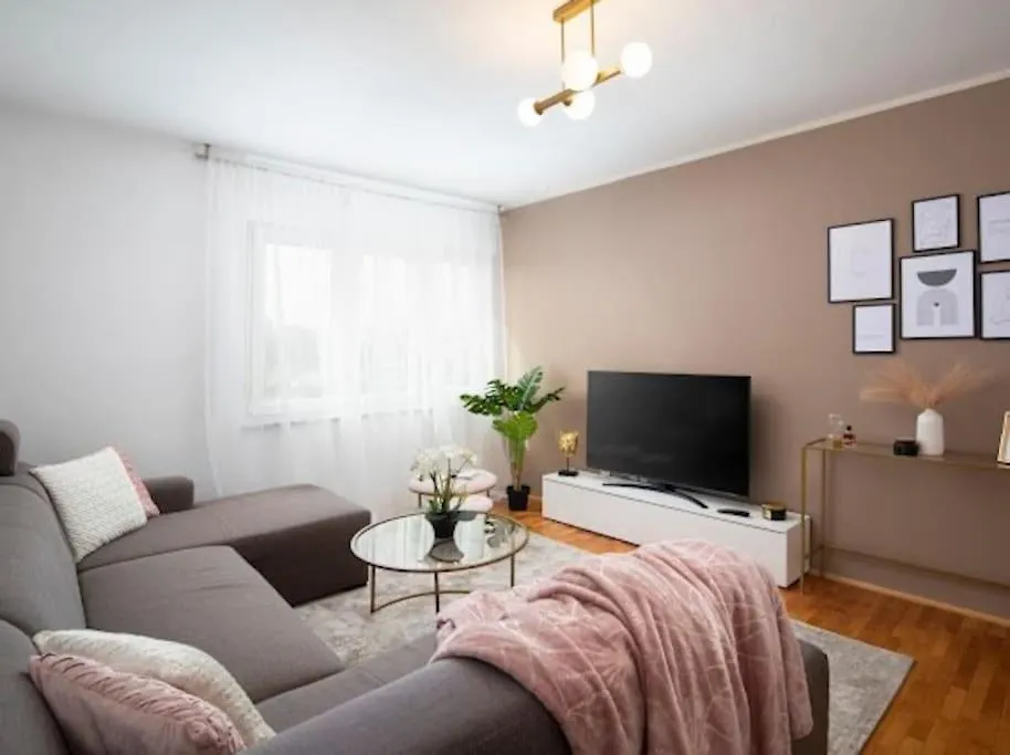 Moderan Stan U Centru Grada, Von Adelmann Apartment Pula